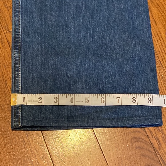 Short legs
Ralph Lauren Polo Jeans - Picture 5 of 8